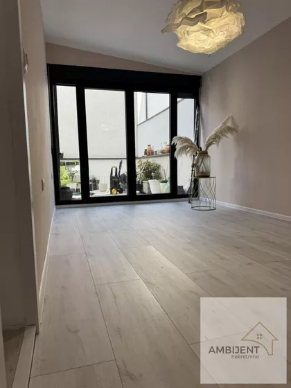 Lekino Brdo | 4zida.rs