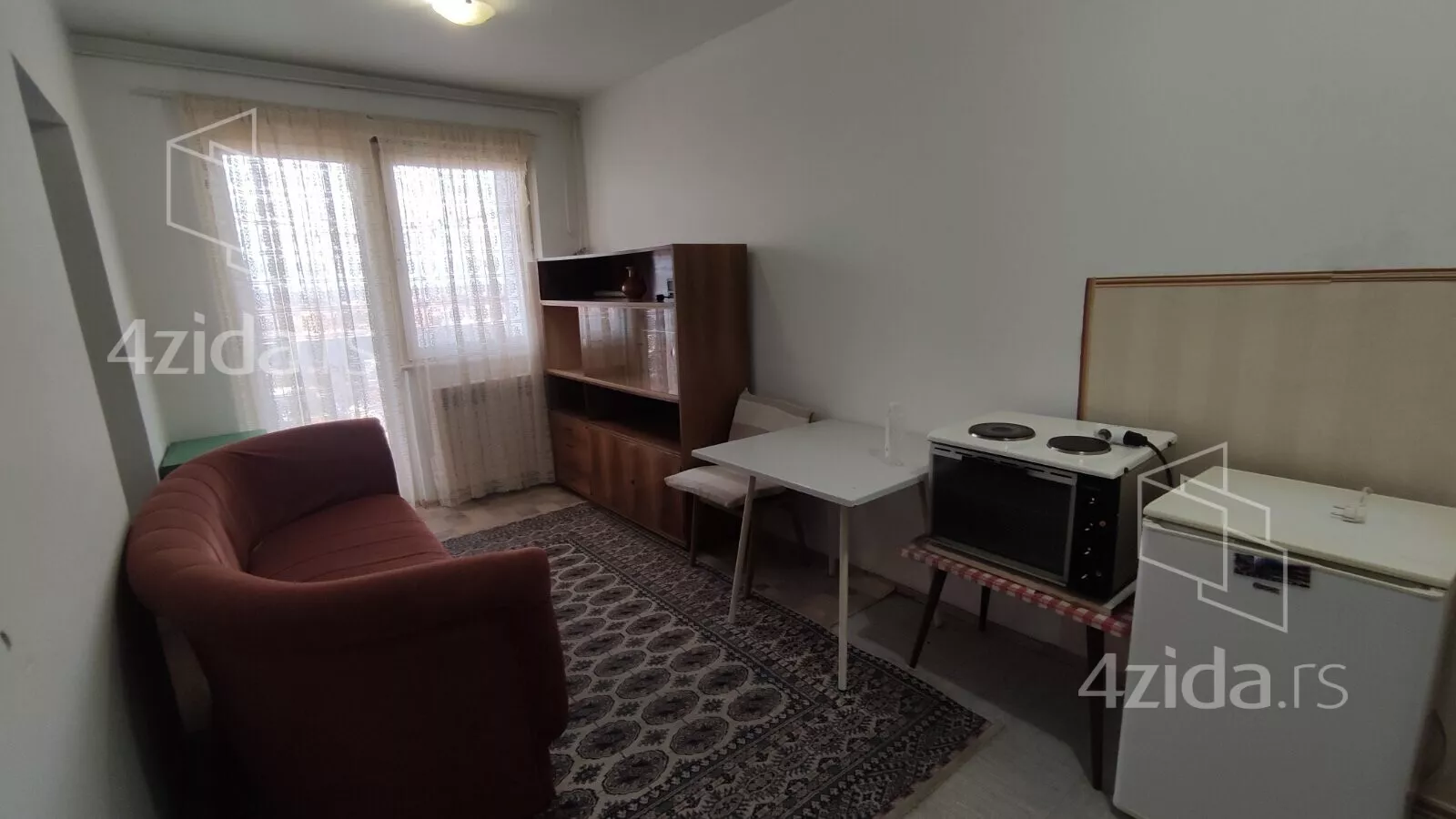 Jednoiposoban stan | 4zida