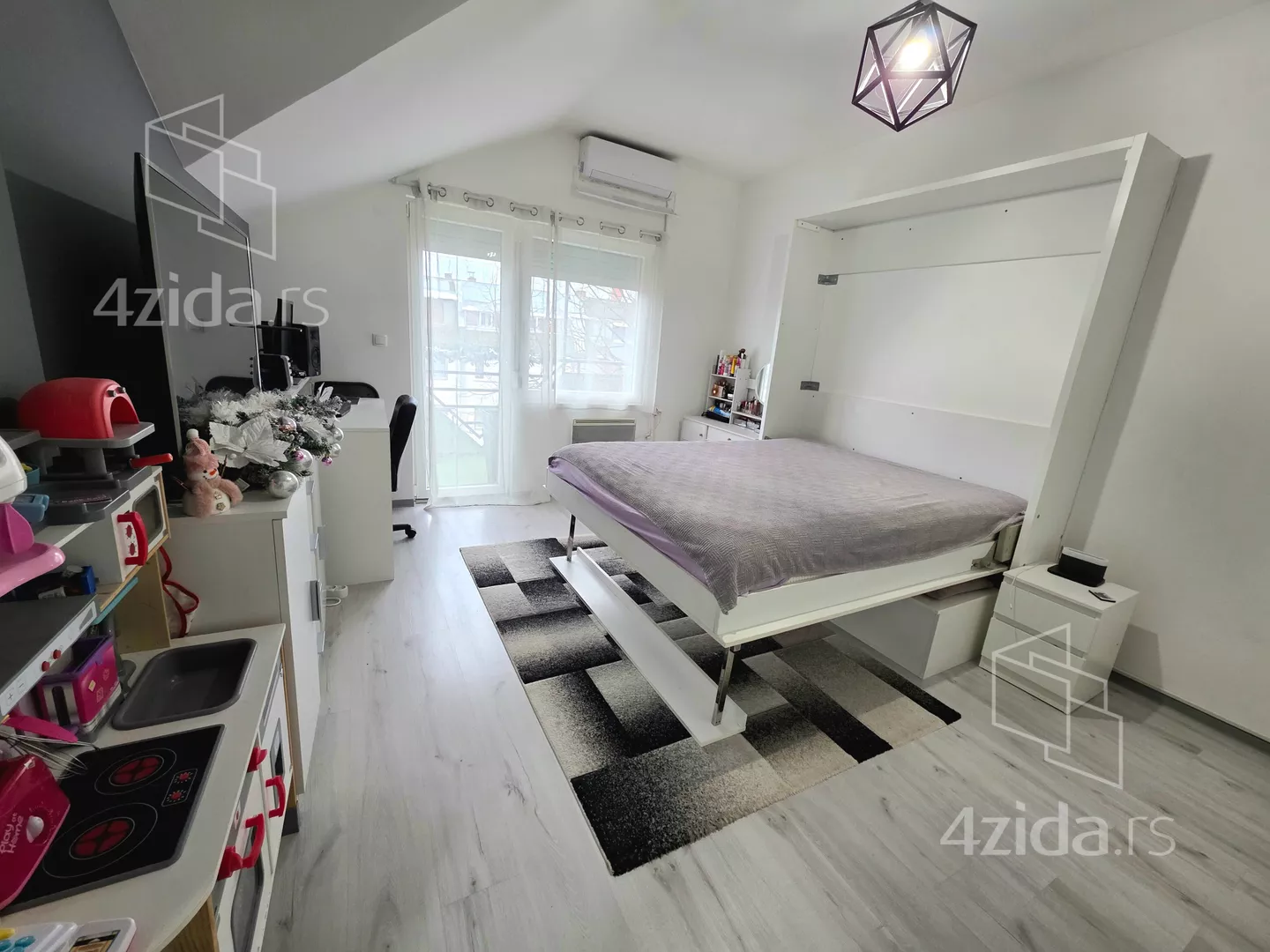 Jednoiposoban stan | 4zida