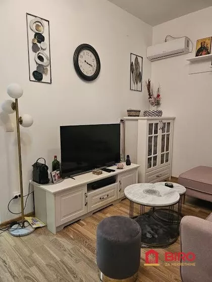 Višnjička Banja | 4zida.rs