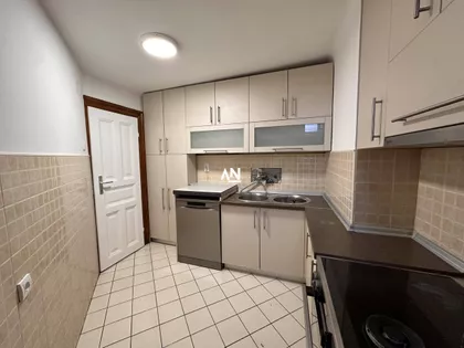 Avijatičarski trg | 4zida.rs