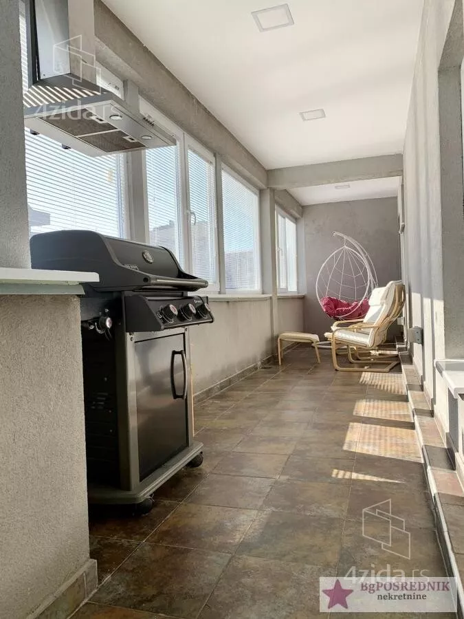 Petosoban stan | 4zida