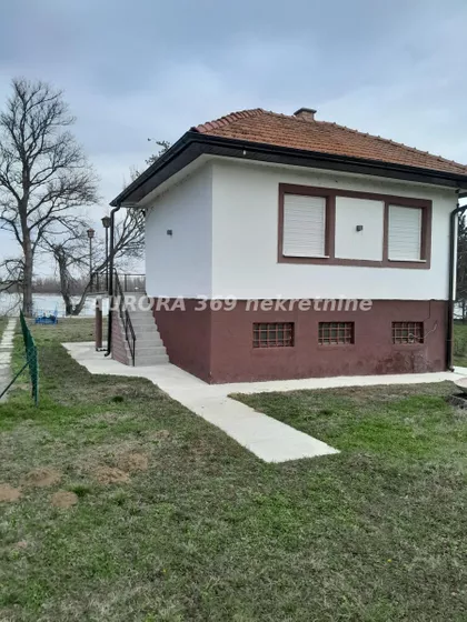 Banoštor | 4zida.rs