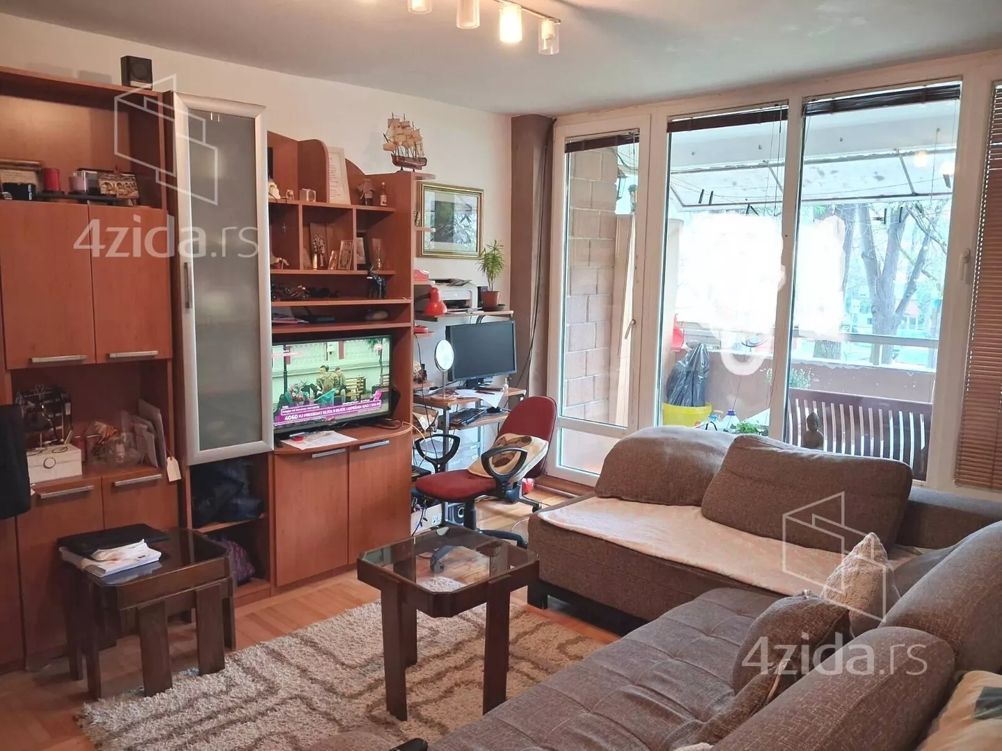 Dvoiposoban stan | 4zida