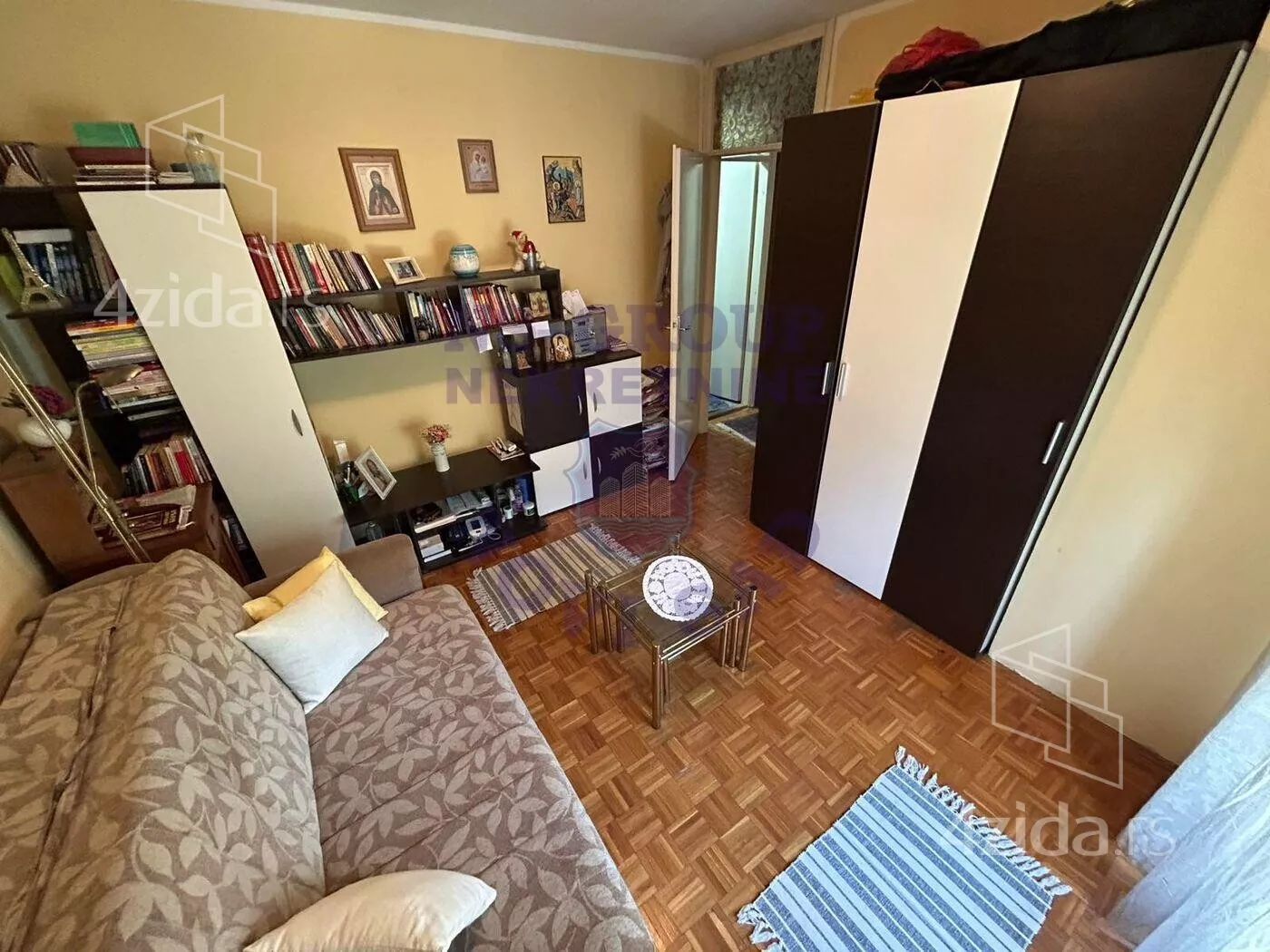 Troiposoban stan | 4zida