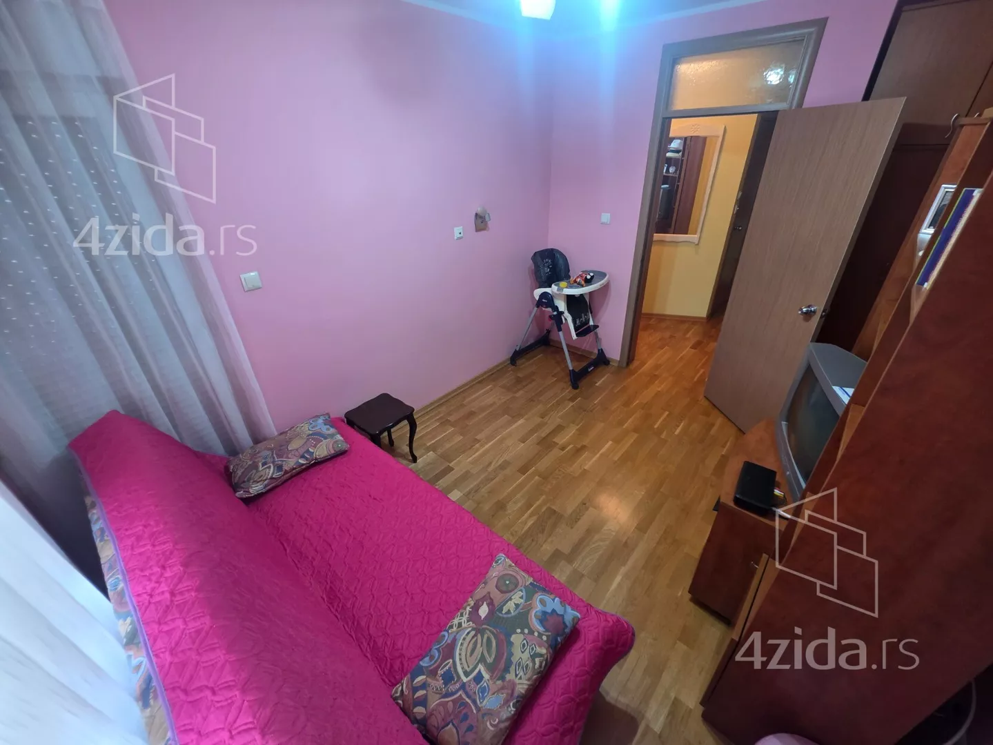 Troiposoban stan | 4zida