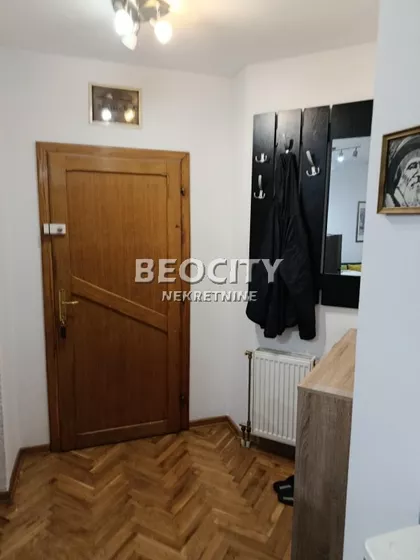 Valentina Vodnika | 4zida.rs