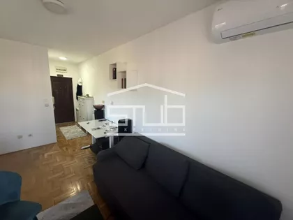 Labudovo Brdo | 4zida.rs