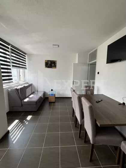 Triglavska | 4zida.rs