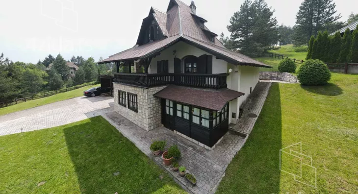 4-etažna kuća | 4zida