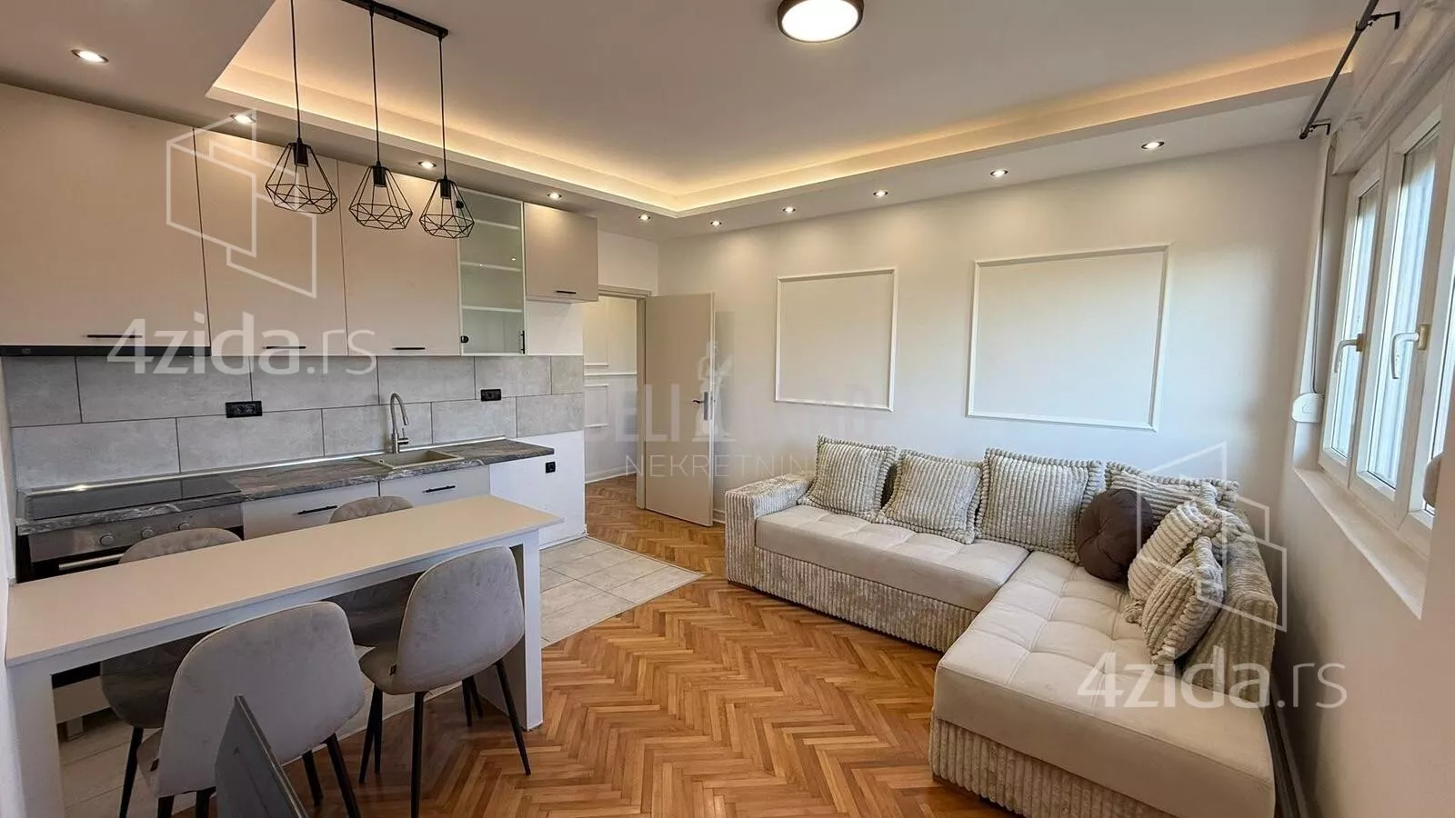 Dvoiposoban stan | 4zida