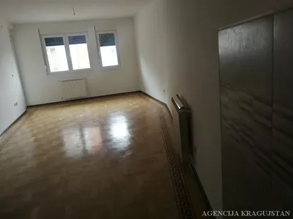 Centar preko Lepenice | 4zida.rs