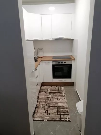 Devet Jugovića | 4zida.rs