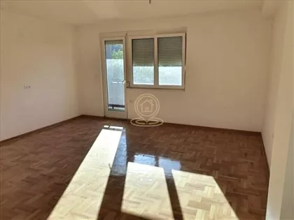 Gradska Bolnica | 4zida.rs