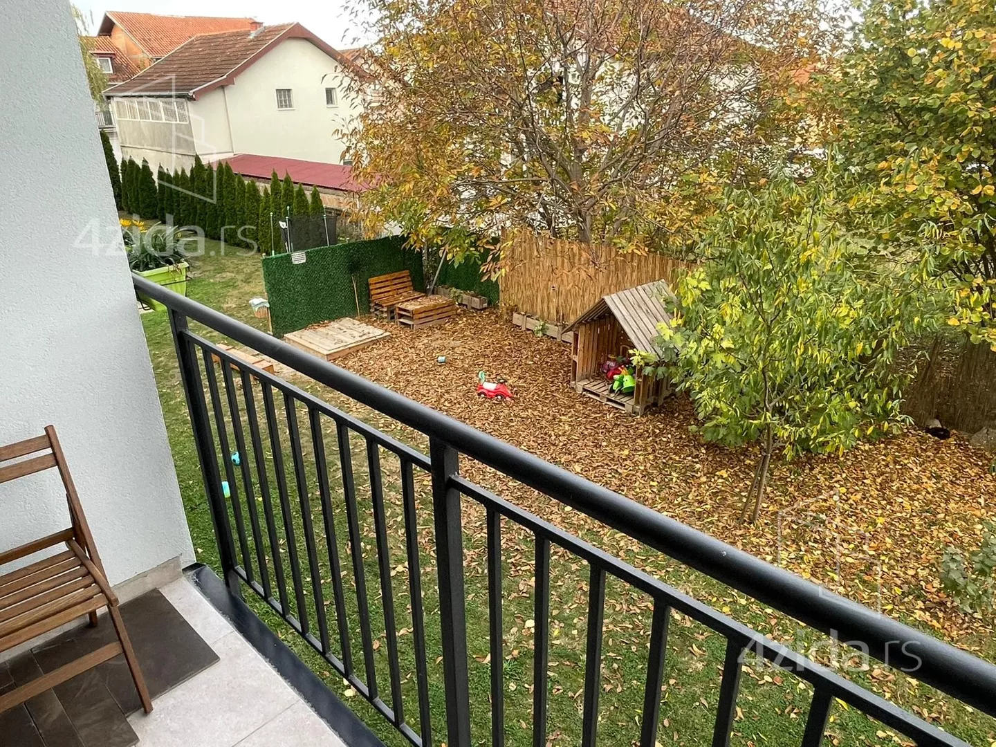 Troiposoban stan | 4zida