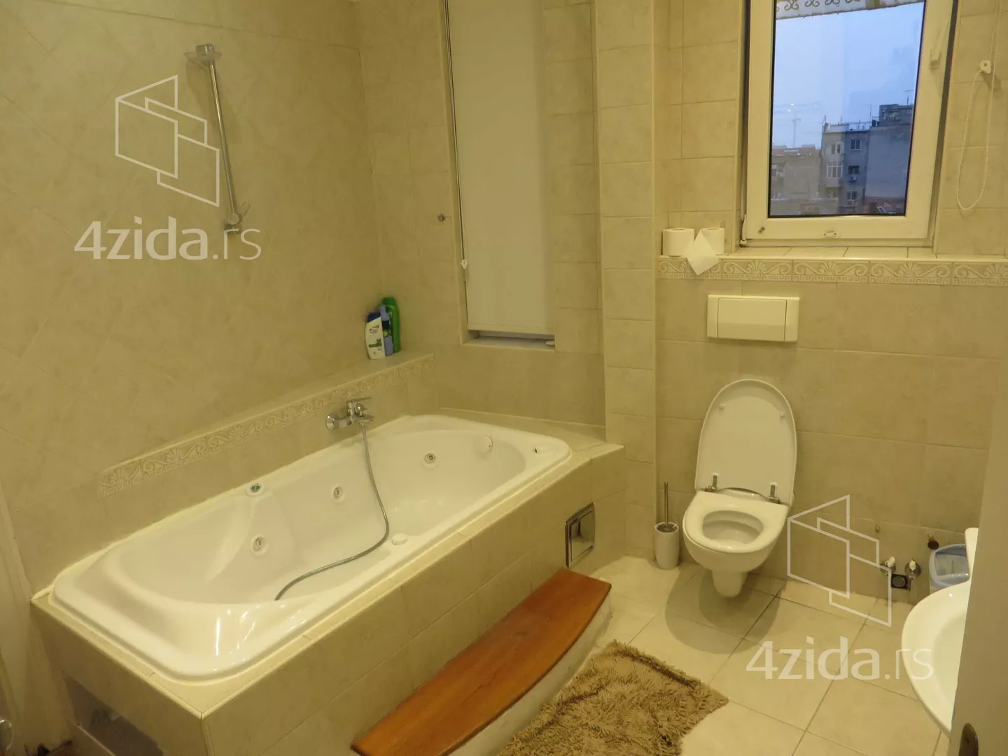 Petosoban stan | 4zida