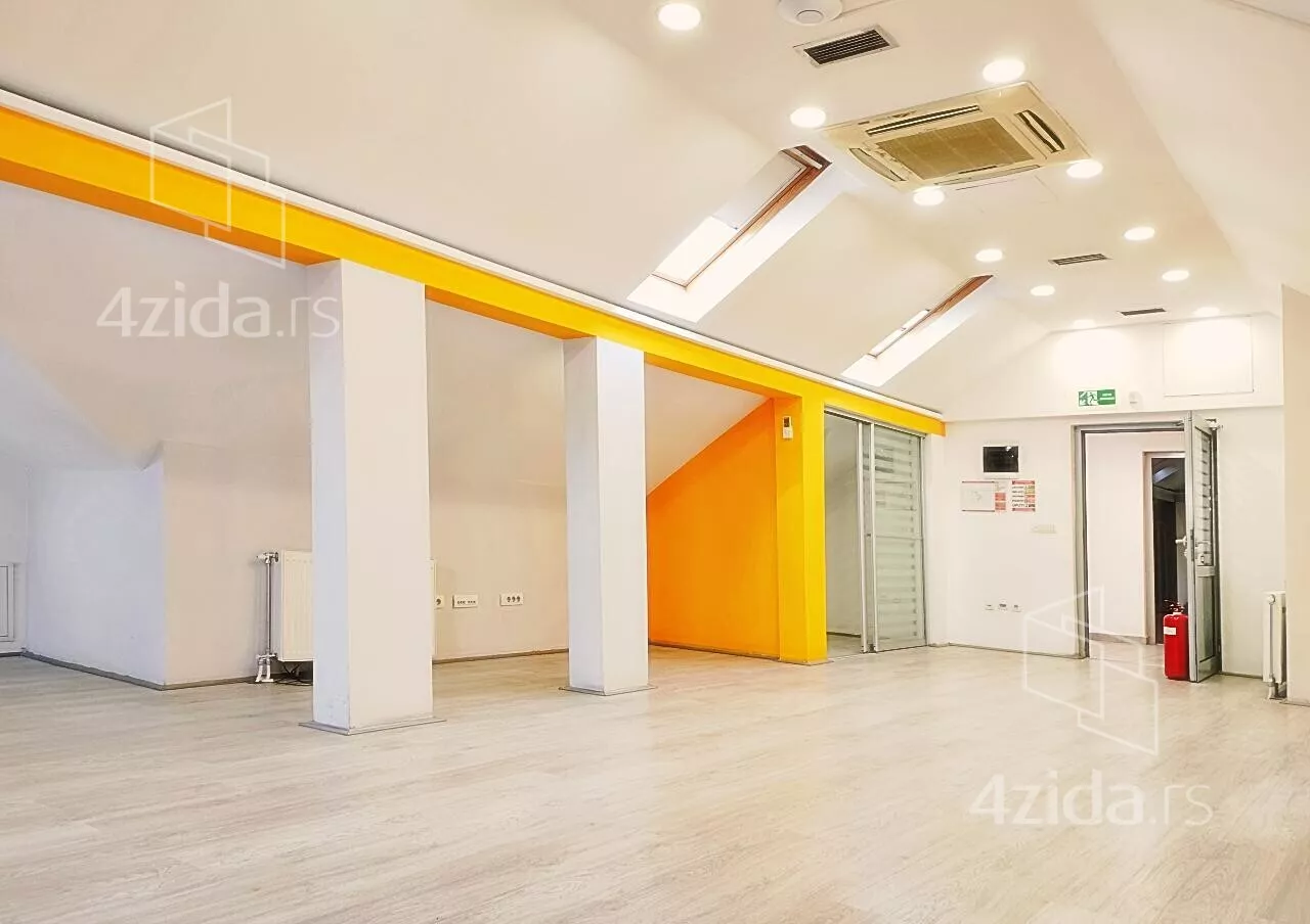 Poslovni prostor | 4zida