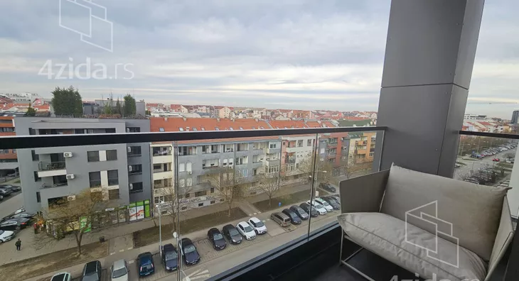 Četvoroiposoban stan | 4zida