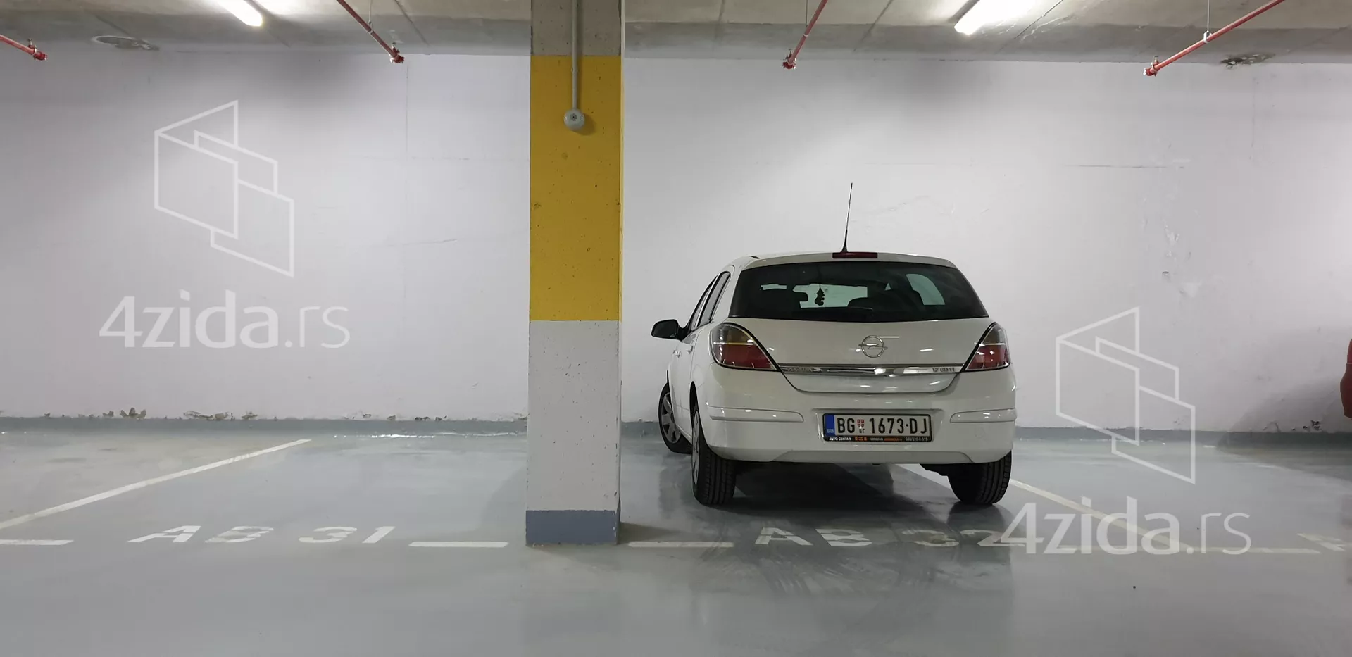 Garaža | 4zida