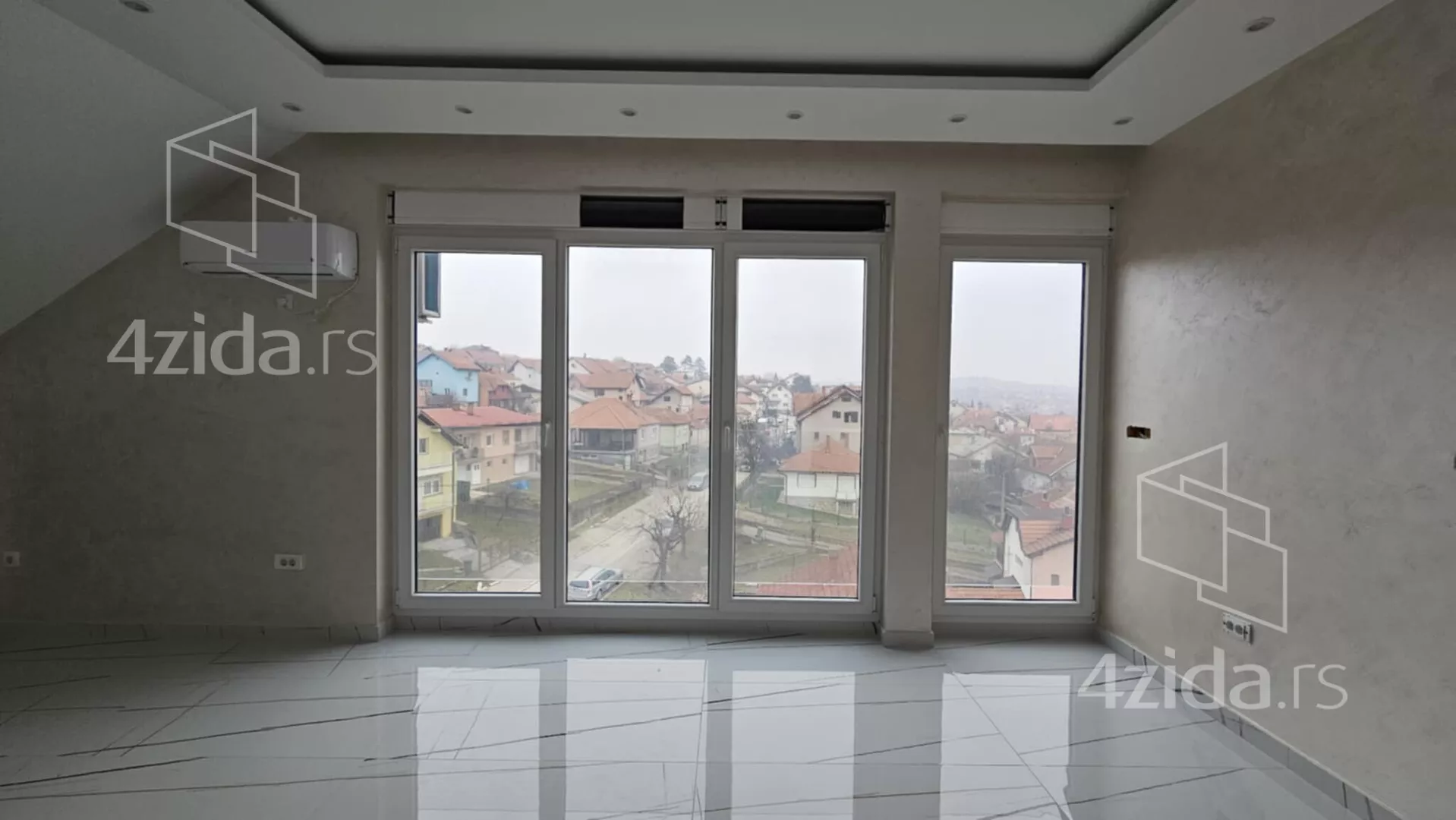 Četvorosoban stan | 4zida