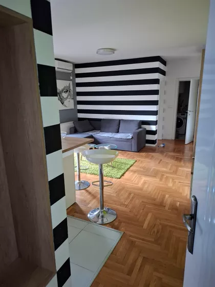 Prvomajska | 4zida.rs