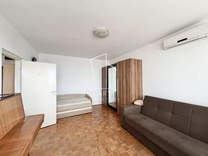 Sava Burića | 4zida.rs