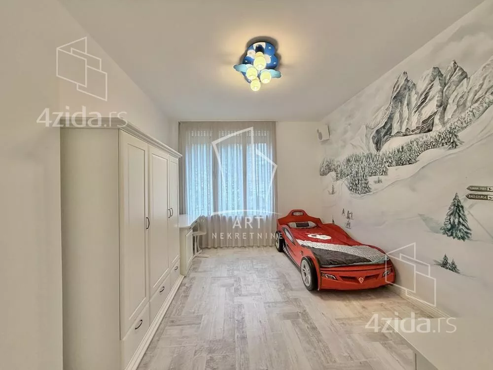 3-etažna kuća | 4zida