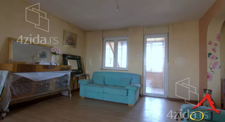 Petosoban stan | 4zida