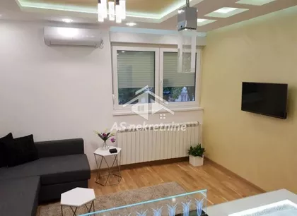 Hadžipopovac | 4zida.rs