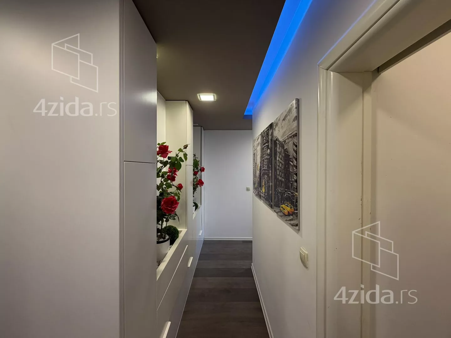 Troiposoban stan | 4zida