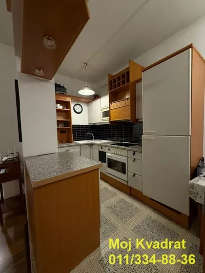 Vele Nigrinove | 4zida.rs