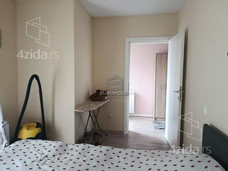 5-etažna kuća | 4zida