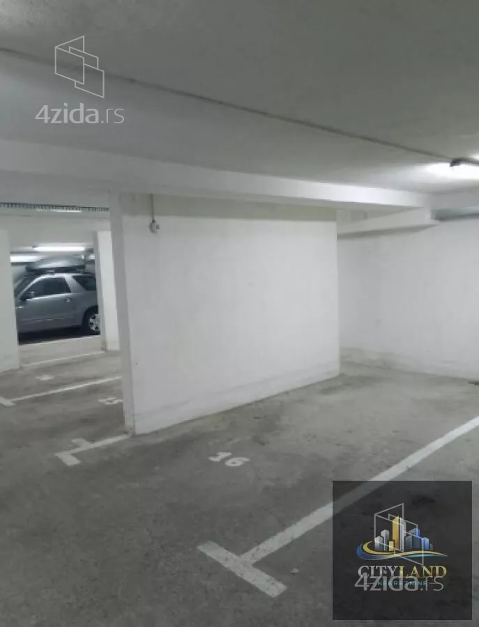 Parking | 4zida