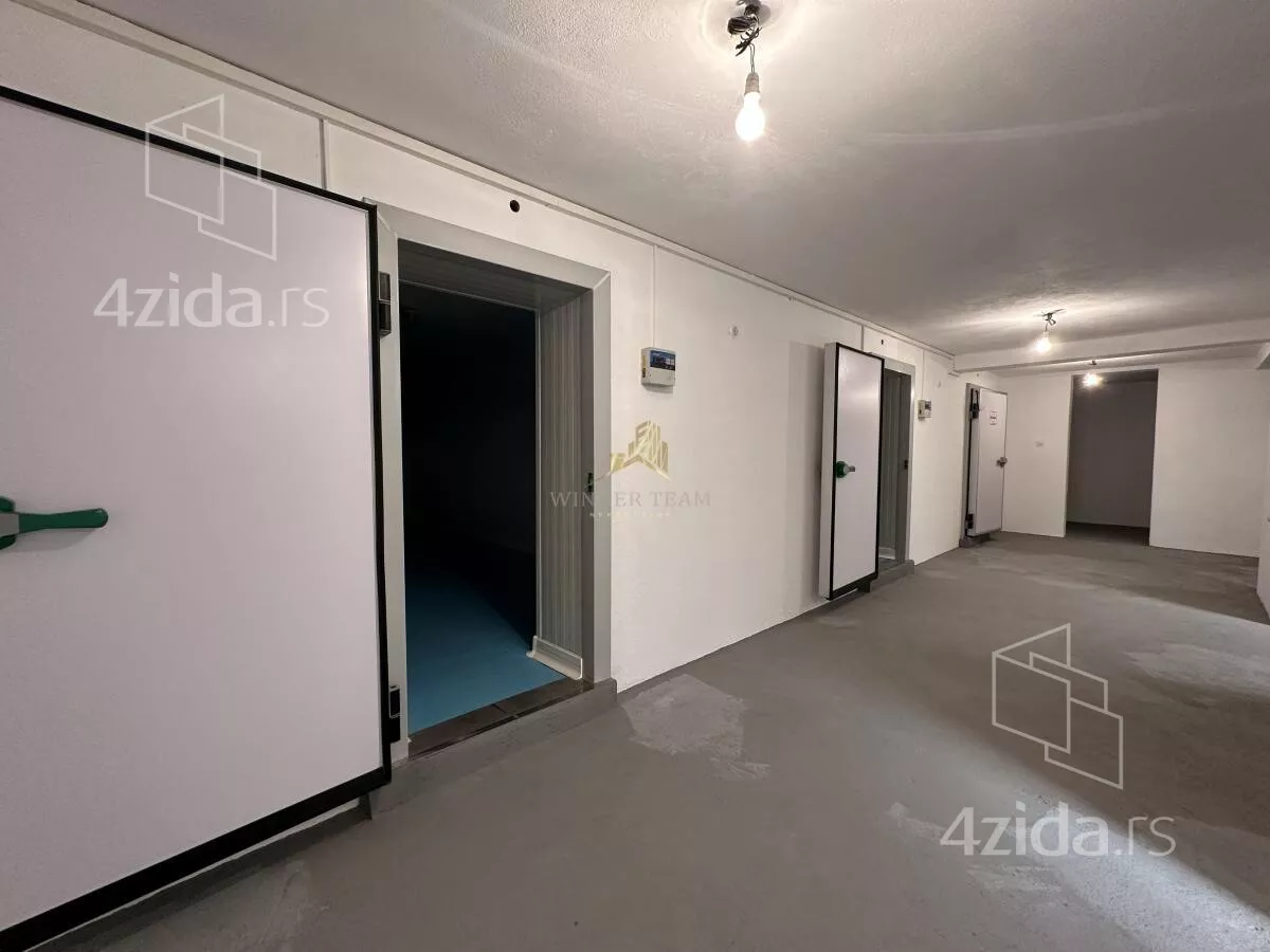 Poslovni prostor | 4zida