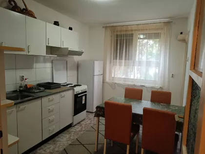 Velikotrnavska | 4zida.rs