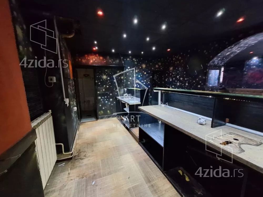 Lokal | 4zida
