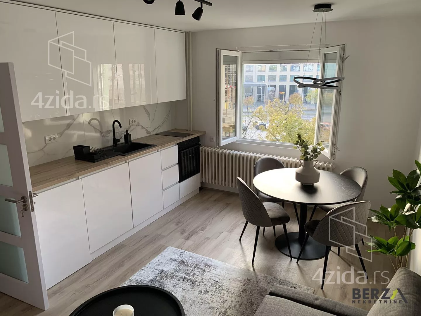 Jednoiposoban stan | 4zida