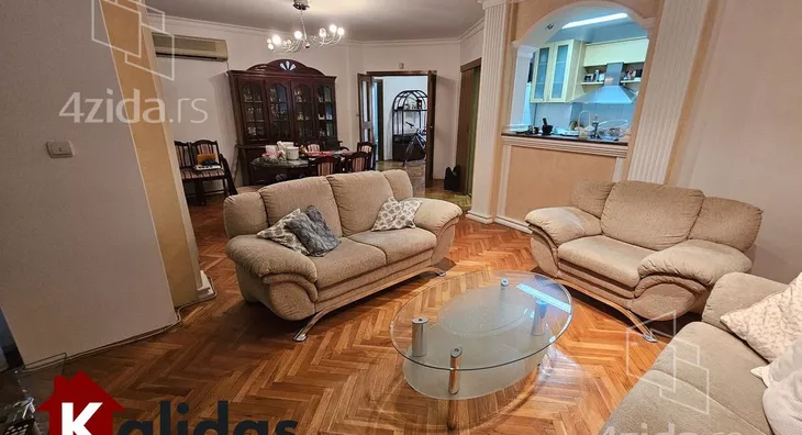 Troiposoban stan | 4zida