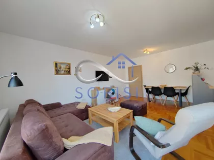 Lasla Gala | 4zida.rs