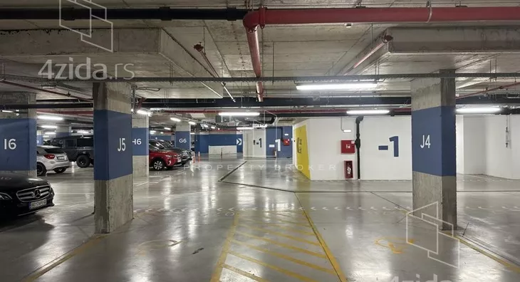 Garaža | 4zida
