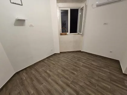 Vase Čarapića | 4zida.rs