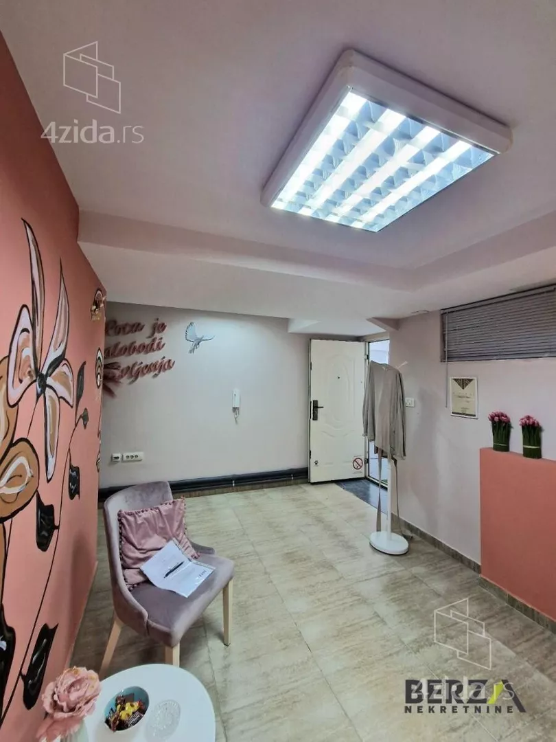 Poslovni prostor | 4zida