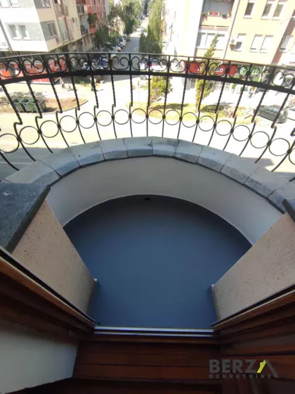 Cara Dušana | 4zida.rs