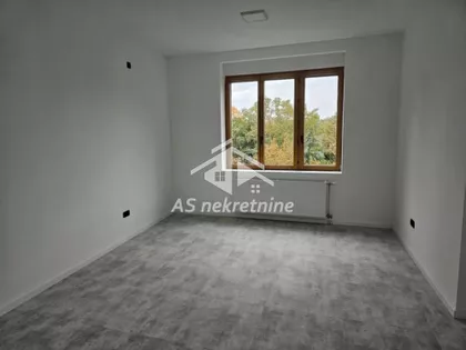 Vukov Spomenik | 4zida.rs