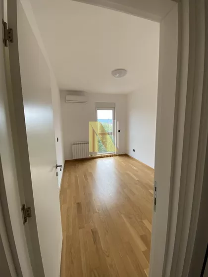 Sajmište | 4zida.rs