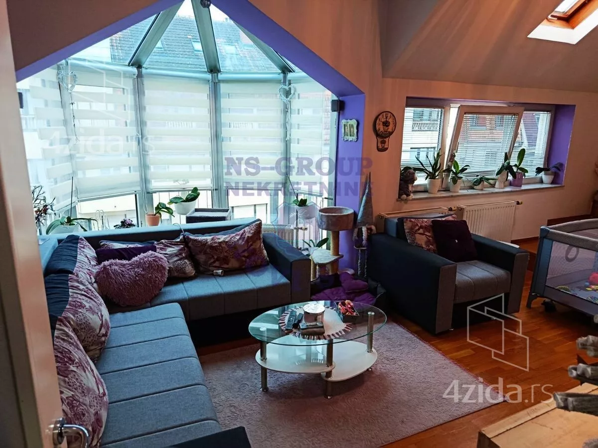 Četvorosoban stan | 4zida