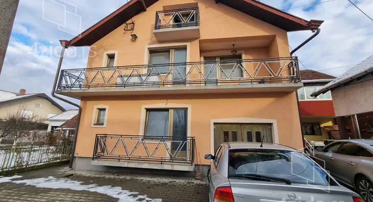 3-etažna kuća | 4zida