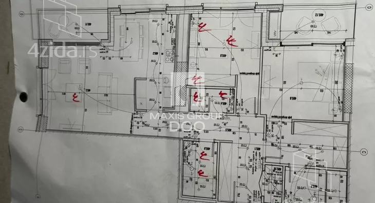 Trosoban stan | 4zida