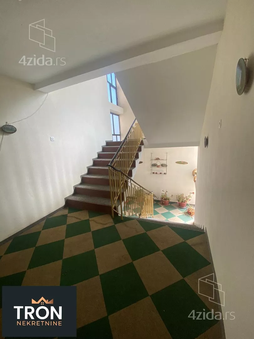 3-etažna kuća | 4zida
