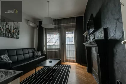 Zmaj Jovina | 4zida.rs